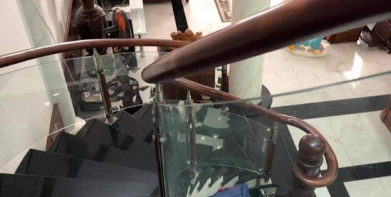 Biệt Thự Hẻm 6m,Đẹp Nhất Khu Vực Tân Sơn,Gò Vấp,160m2,3PN Rộng,Nợ Bank Bán 12,6