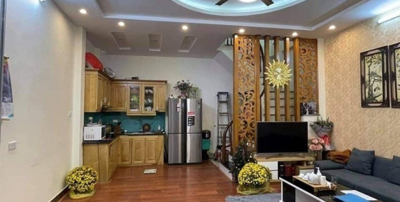 -  Bán nhà Phố vọng, Hai Bà Trưng,50m2, 5 tầng, MT 5.5m - giá 3.05tỷ( có thương