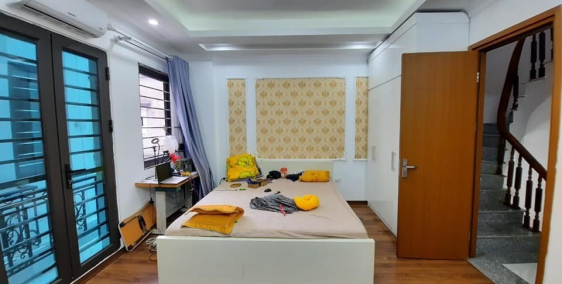 Bán nhà lô góc Giải Phóng Hoàng Mai 52m2x5 tầng, MT 4M giá nhỉnh 3 tỷ