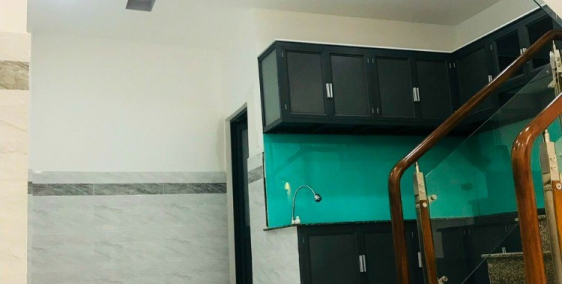 Chính chủ Bán nhà gần chợ Hưng Long giá 598 triệu. LH 0898 423 432