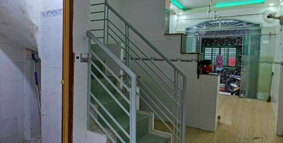 3,7x9 Nhà 2 mặt hẻm trước sau 216/ Lê Thị Bạch Cát - phường 11, quận 11 .