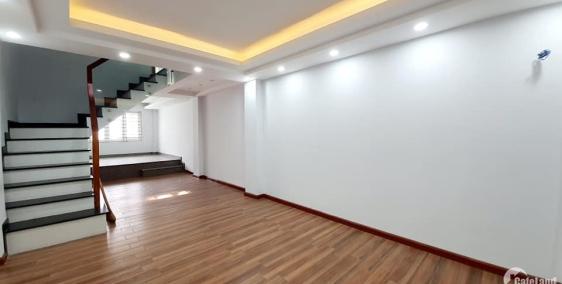 Bán gấp nhà MT đường Trần Huy Liệu, Phú Nhuận, 68m2, 6 tầng, 24 tỷ