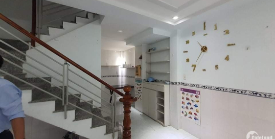 Cần bán gấp nhà hẻm 55 đường Thành Mỹ 4 tầng BTCT giá chỉ 3 tỷ 85