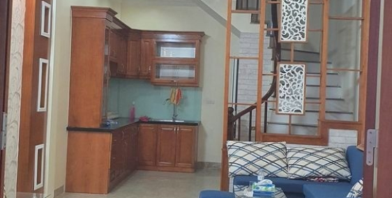 Anh chị đừng bỏ qua nhà ngõ Giáp Bát 44m2 5 tầng 4,85 tỷ siêu mới này