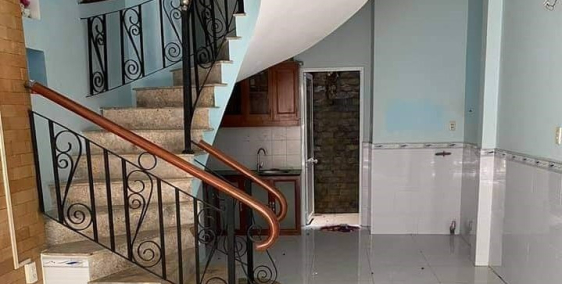 Trần Hưng Đạo Quận 1, nhà ở ngay 5 tầng 3 PN, chủ gấp bán trong tuần