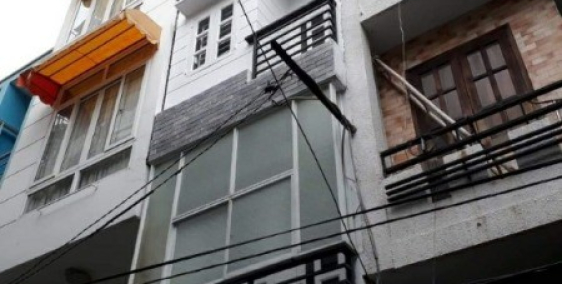 Nhà hẻm thông Vĩnh Khánh phường 10 Quận 4 4lầu st 4ty2 tl