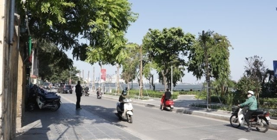 Nhà xây mới 4.5 tầng Trích Sài, Tây Hồ, vừa xong móng, mua trước được Rẻ