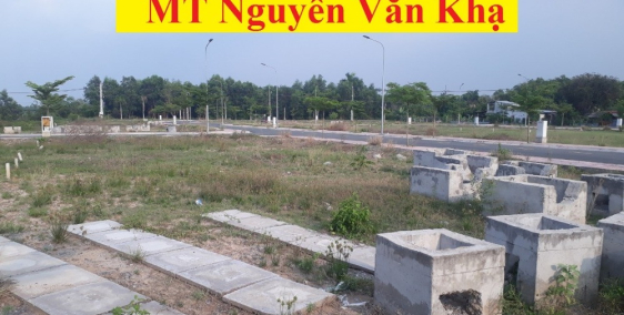 Đất mặt tiền đường Nguyễn Văn Khạ. SHR, XD tự do.