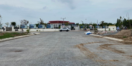 Cần ra nền góc 166m2 đường 26m giá chỉ 2 tỷ xxx