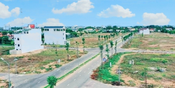 Bán lô góc hướng Tây Nam 12,6tr/m2 KĐT Phú Mỹ thành phố Quảng Ngãi 187,5m2