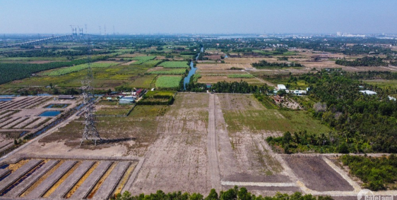 cần bán gấp lô đất mặt tiền hẻm đường oto tới đất