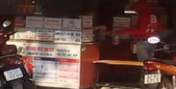 Nhà nguyên căn cho thuê mặt tiền đường Lê Văn Lương, gần siêu thị Lotte, quận 7