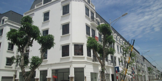 CC bán nhà liền kề La Casta lô Góc 3 mặt thoáng, gần công viên 92m2 chỉ 9.68 tỷ.