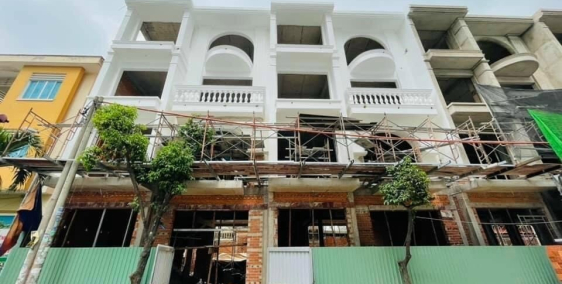 Nhà phố liền kề quận Tân Phú, diện tích 250m2-350m2