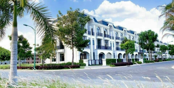 Thanh Toán 700 triệu sở hữu ngay nhà mặt phố ven sông