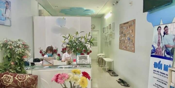 Bán nhà 3 Tầng BTCT mặt tiền đường gầnTrần Hưng Đạo, Quận 1