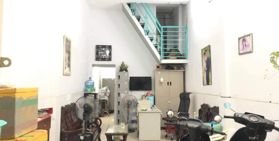 Bán nhà mặt tiền hẻm xe hơi p4 Tân Bình. Chỉ 7ty 2