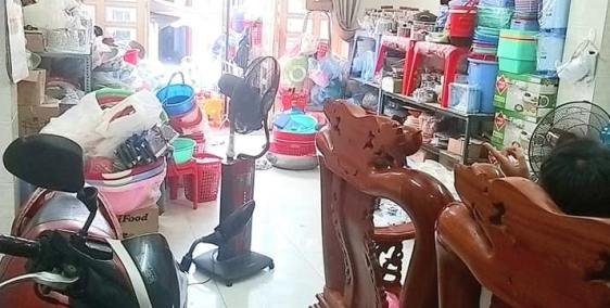 Bán nhà gấp ngay chợ Tân Hương, Tân Phú, 2 lầu, 44m2, chỉ 3.3 tỷ.