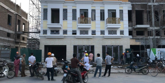 BÁN LÔ GÓC 2 TẦNG SHOP CHỢ TIÊN LỮ GIÁ SIÊU ƯU ĐÃI.