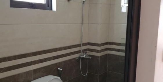 Cần bán gấp nhà Văn Cao-Ba Đình 45m2 ngõ 2.5m,rộng thoáng,nhà mới 3.7 tỷ