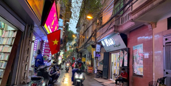 Bán nhà Xuân Thủy, Cầu Giấy, nhà phân lô kinh doanh VIP,  31m giá 5.8 tỷ.