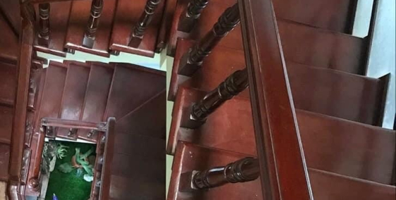 Nhà Nguyễn Xuân Linh-Oto tránh-Gara-cho thuê Vp-DT 48m2-5 tầng-MT 4m.