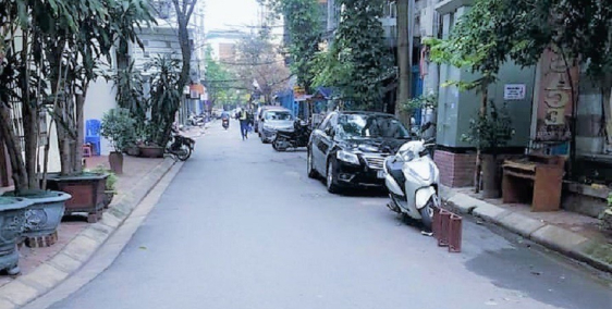 Bán nhà phân lô Huỳnh Thúc Kháng. Ô tô, Kinh doanh. 70m2 5T MT7m 11tỷ