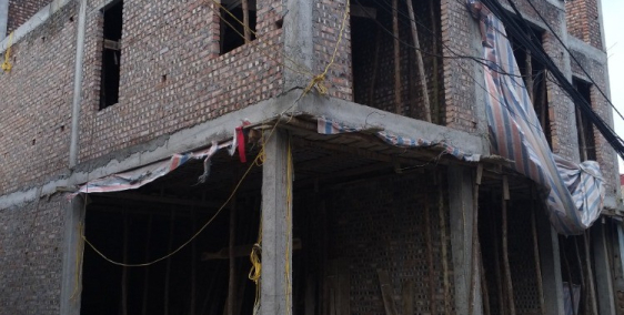 Nhà 4 tầng ngay Ủy ban Đông Dư, Gia Lâm, ngõ thông ô tô qua giá chỉ 2.3 tỷ.