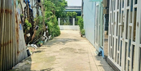 Cần tiền bán gấp nhà hóc môn 52m2 giá 890tr hẻm 4m