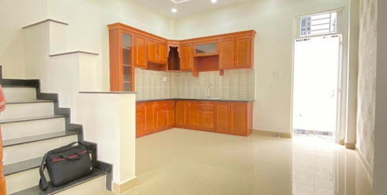 Bán nhà phố 80m2. 1 Trệt, 2 Lầu. Đút kiên cố. Sổ Hồng Riêng. Bao Công chứng