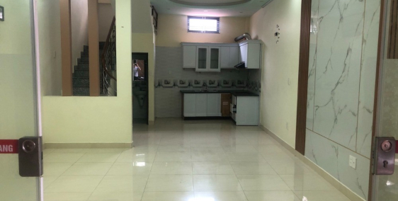 Bán nhà đường Đông Khê 1 tỷ 7 chỉ cách đường 40m