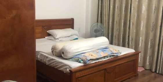 Nhà mới đẹp Nguyễn Trãi, Q.1,ba lầu, giá 2.55 tỉ.