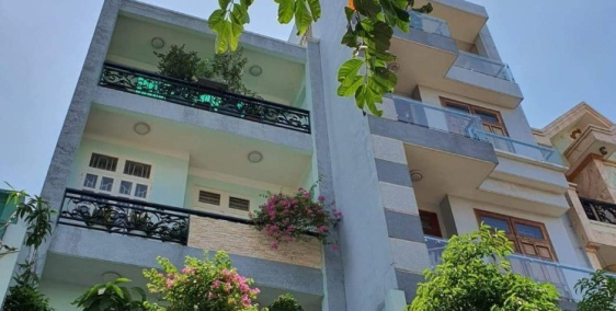 Nhỉnh 5 tỷ có ngay nhà HXH 5x12x4Tầng cực đẹp, ở ngay Nguyễn Thái Sơn P5, Gò Vấp