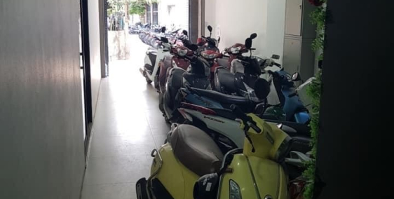 Căn nhà siêu vip tại Lạc Long Quân, 150m2x 5 tầng - ô tô tránh, chỉ 25 tỷ.