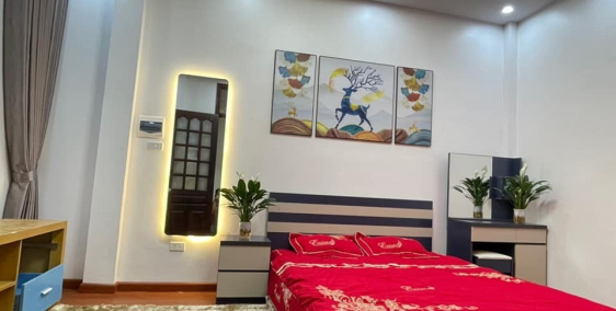 -	Khu vực Ngã Tư Sở- 30m2, 5 tầng, nhà đẹp ở ngay, đẳng cấp 5 sao chỉ 2.1 tỷ( Có