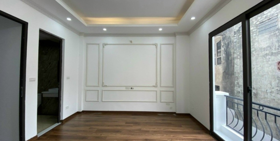 NHÀ MỚI, Ô TÔ ĐẾN CỬA - 40M2, 6 TẦNG, THANG MÁY, NHỈNH 6 TỶ (LH: 094.272.8668)