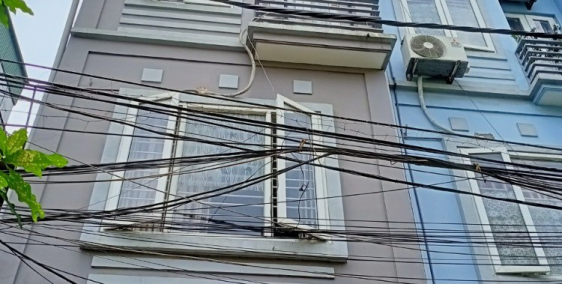 Bán nhà gấp Cổ Nhuế, ngõ ô tô, diện tích 40m2 giá 4.2 tỷ.