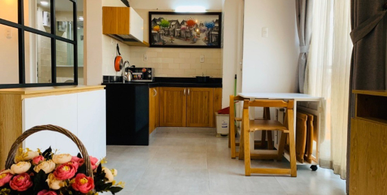 Cho thuê căn hộ có ban công giá rẻ quận 7 đường Lý Phục Man