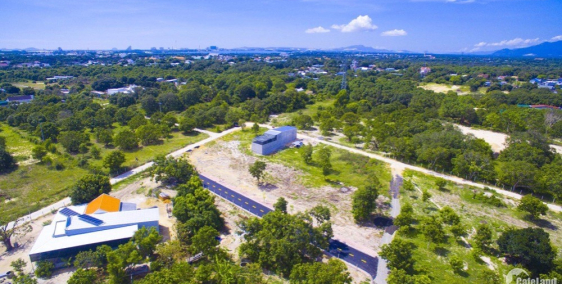 Gần sân bay Cam Ranh và khu vực bãi dài các khu nghĩ dưỡng