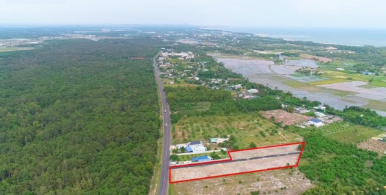 Đất mặt tiền đường Võ Văn Kiệt cách biển 200m sẵn thổ cư giá chỉ 1,3 tỷ/lô