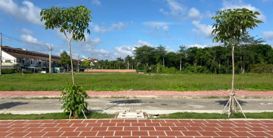 Bán nền Đẹp Vạn Phát Avenue-Sóc Trăng, mặt tiền QL1A, 100.8m2-giá tốt