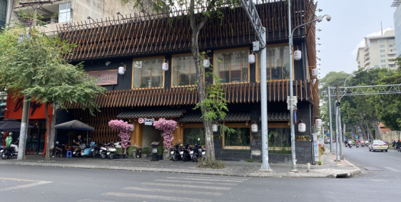 Cho thuê nhà nguyên căn mặt tiền đường Hai Bà Trưng. Quận 1