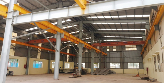 Cho thuê nhà xưởng diện tích nhỏ 700m2, có cẩu trục, KCN Tiên Sơn