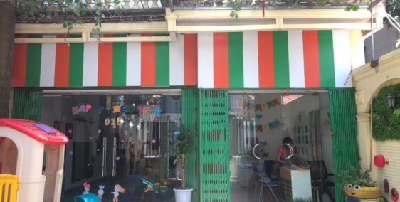 Cho thuê nhà 650m2 có chỗ để xe