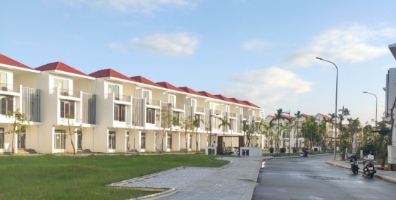 Nhà phố 2 mặt tiền view công viên trung tâm khu B Royal Park Huế