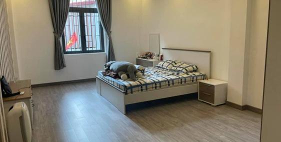 15,3 tỷ - Biệt thự hẻm 506 đường 3 tháng 2, DT: 4,9x24, 3 tầng, 5PN Master