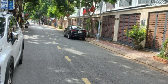 Nhà chính chủ ngộp cần bán giá rẻ bất ngờ  1 căn duy nhất giá ko có căn thứ 2