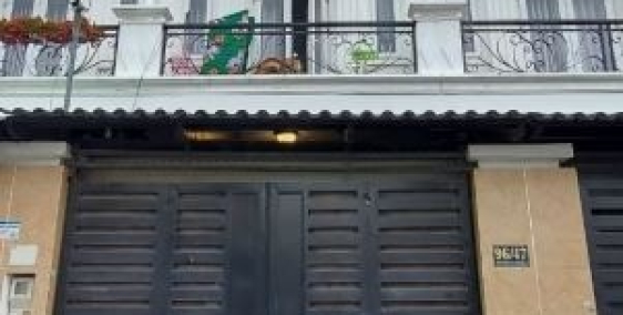 Chính chủ cần bán nhà 1 trệt 3 lầu dọn vào ở ngay Quận 12- Hà Huy Giáp