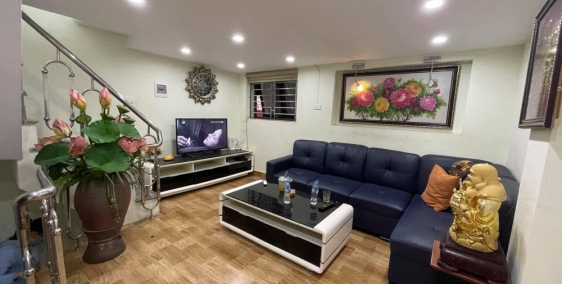 Chỉ hơn 1 tỷ có nhà phố cổ đi ra bờ hồ 1 phút cực hiếm