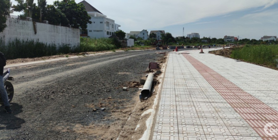 Nhà xây thô 1 trệt 2 lầu tại Cồn Khương Cần Thơ